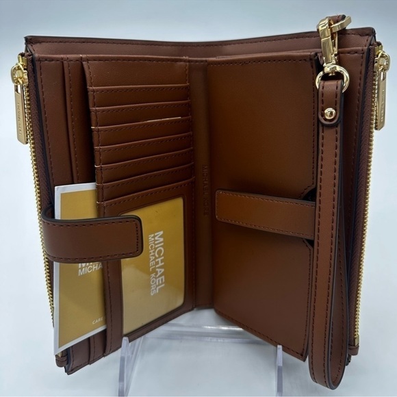 Michael Kors Large Double Zip Wallet
Wristlet Brown - Picture 6 of 10